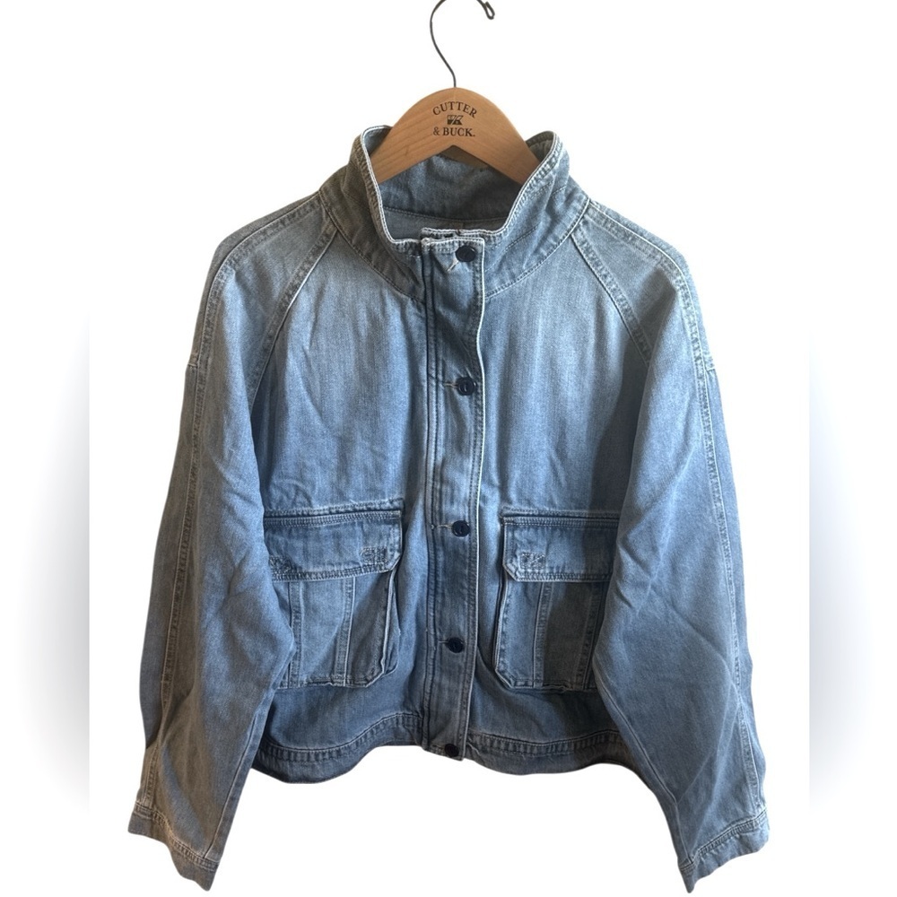 Risen Curvy Denim Jacket Size 2XL Medium Wash Cargo Pockets Zipper Button Front - Picture 4 of 14